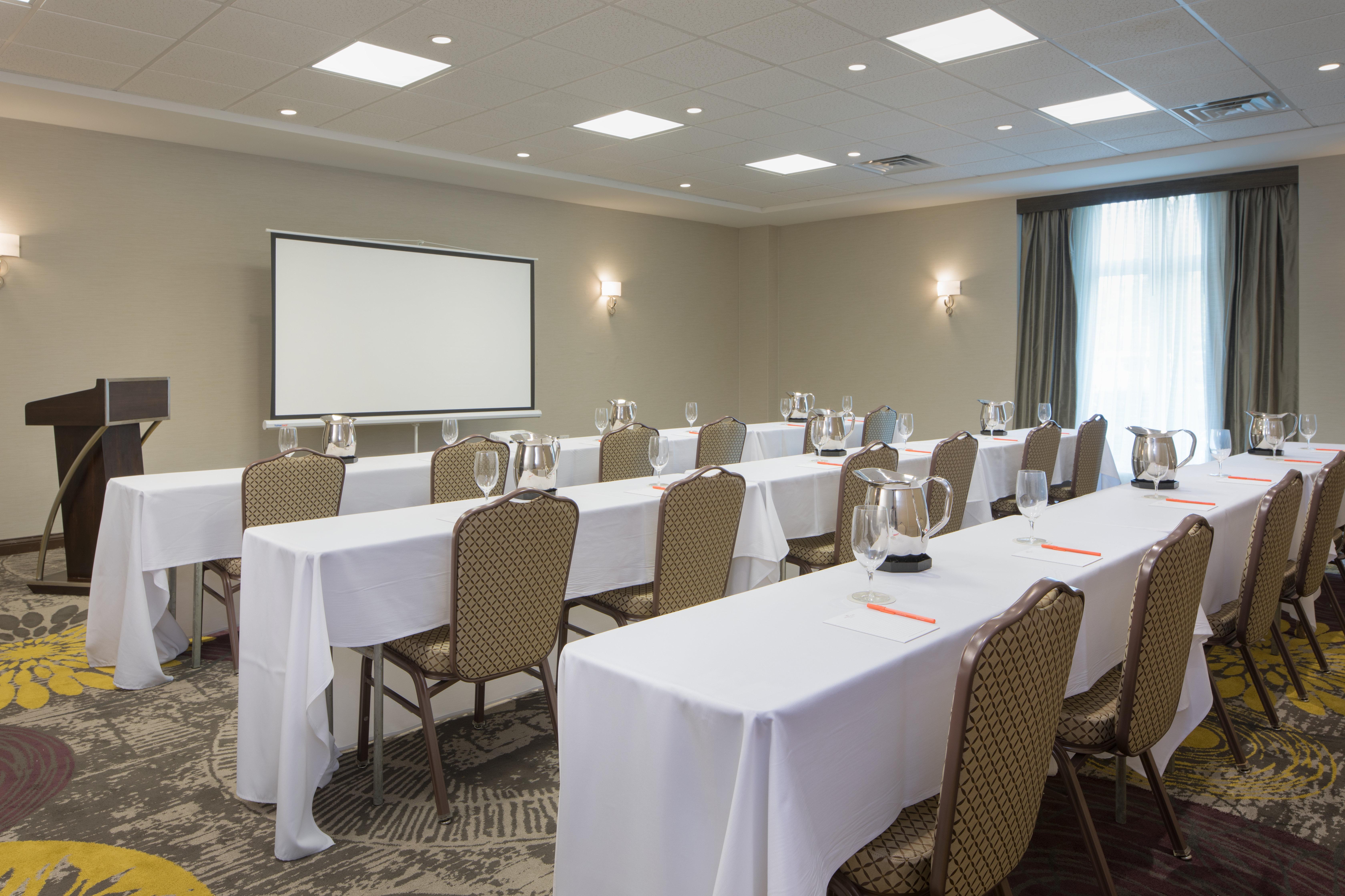 Crowne Plaza Chicago Sw - Burr Ridge By Ihg Hotel Eksteriør billede
